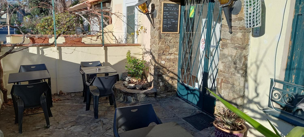 Others 3, Auberge du Chene, Pyrénées-Orientales