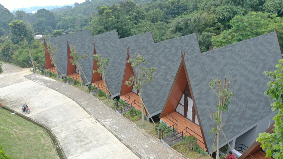Exterior 1