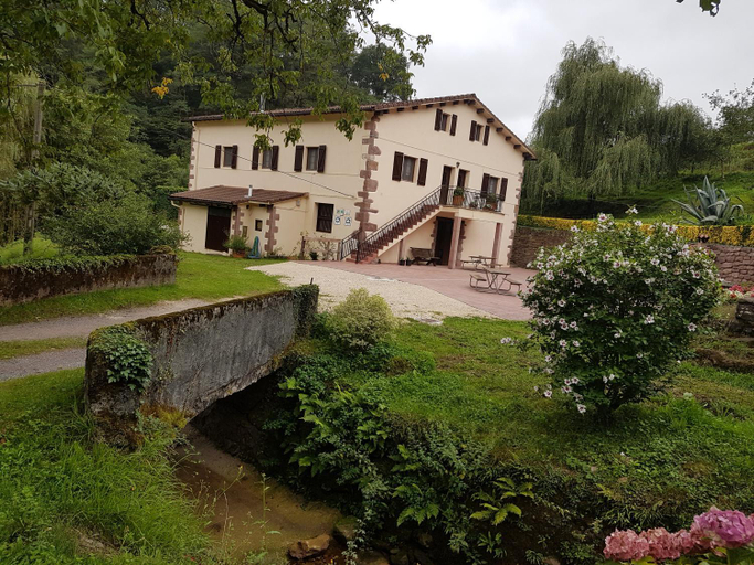 Others 2, Martikotenea I & II, Navarra