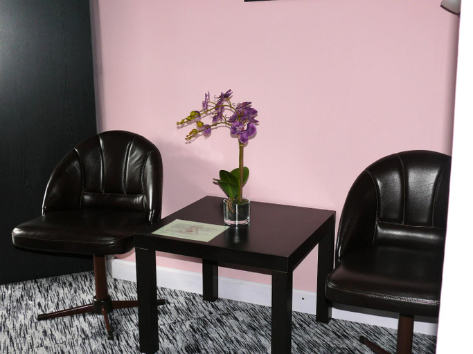 Others 2, Familia Apartman 304, Fonyód