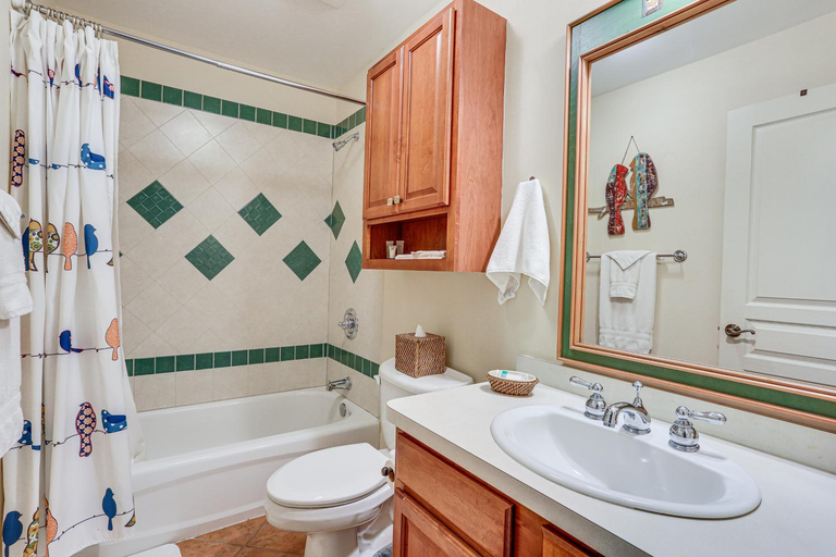 Bathroom 4, Spacious Condo w/ View < 1 Mi to Mtn Creek Resort!, Sussex