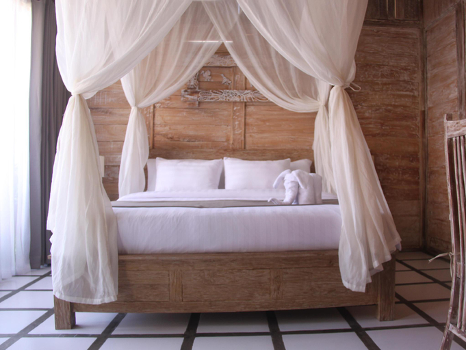 Bedroom 12
