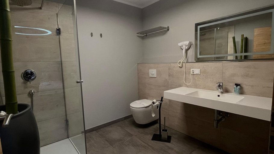 Bathroom 5, Vitalounge Hotel, Gelsenkirchen
