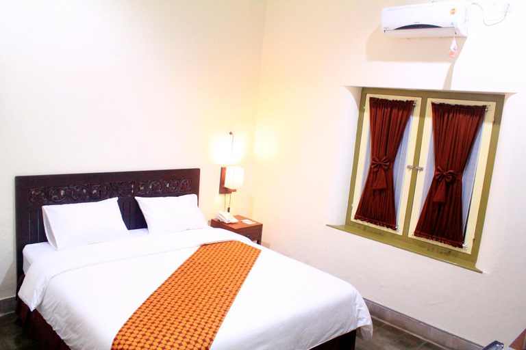 Bedroom 2, The Kresna Hotel, Yogyakarta