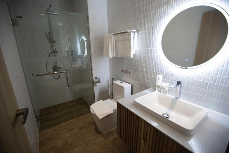 Bathroom 4, The Arch Phuket Hotel, Pulau Phuket