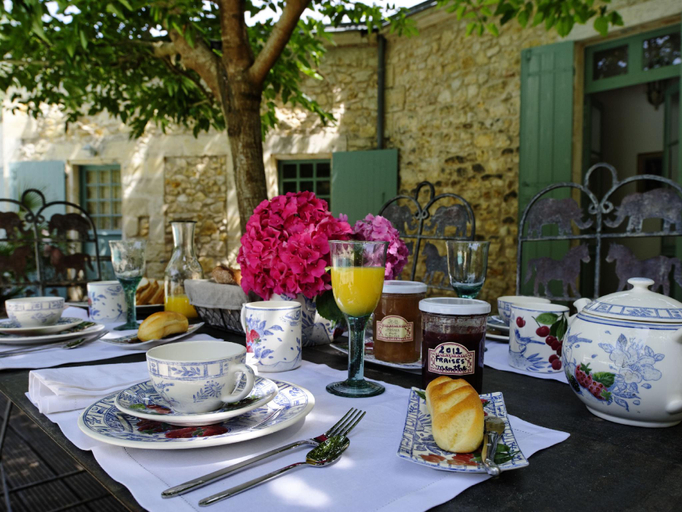 Food & Drinks 5, Château de l'Isle - Chambres d'Hôtes, Gironde