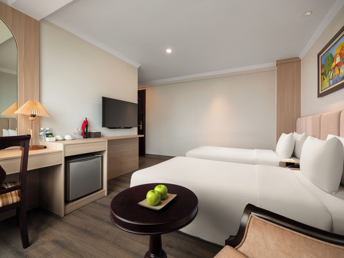 Bedroom 12