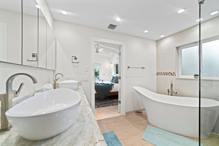 Bathroom 3, Villa Piano, Broward