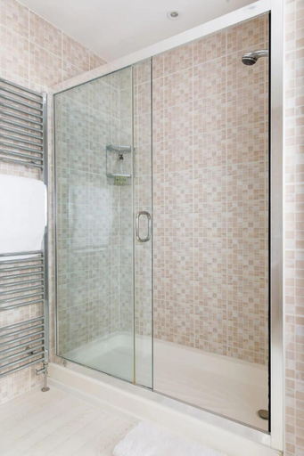 Bathroom 3, The Kite House, West Sussex