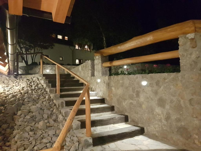 Others 3, Room in Rakovica with WiFi 4958-5, Rakovica