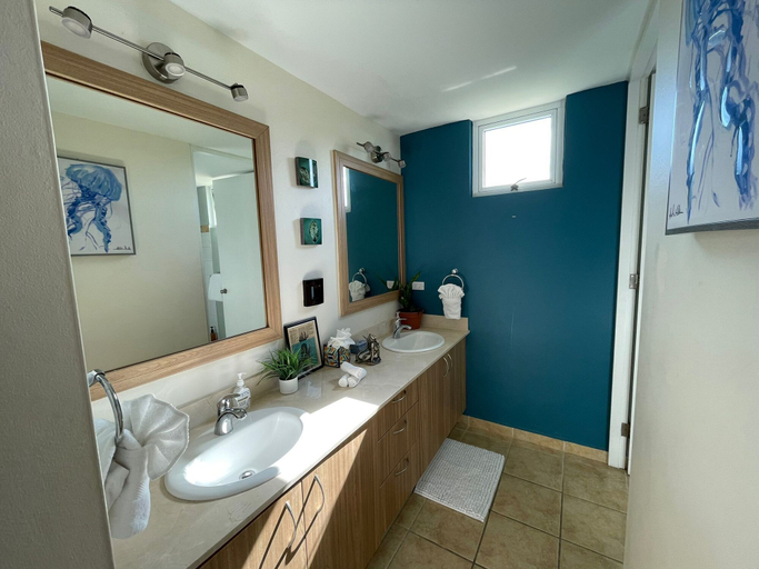Bathroom 3, 506 Ocean & Marina Views 3 Bed 2 Bath