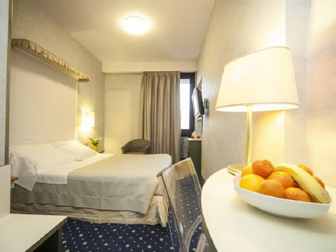Bedroom 12