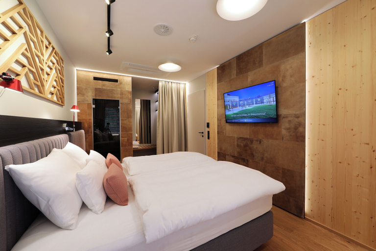 Bedroom 2, Hotel Steiermarkhof, Graz