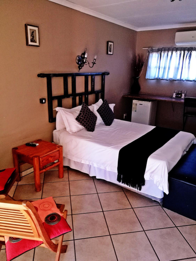 Others 3, Safari Travelodge, John Taolo Gaetsewe