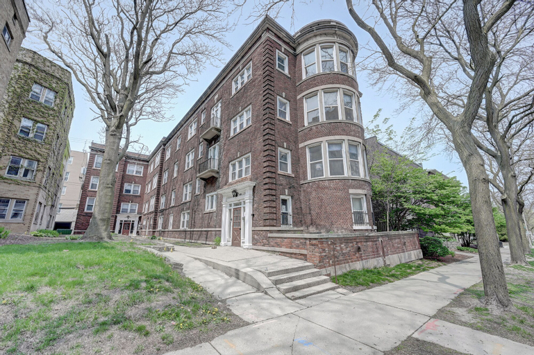 Prospect, Milwaukee