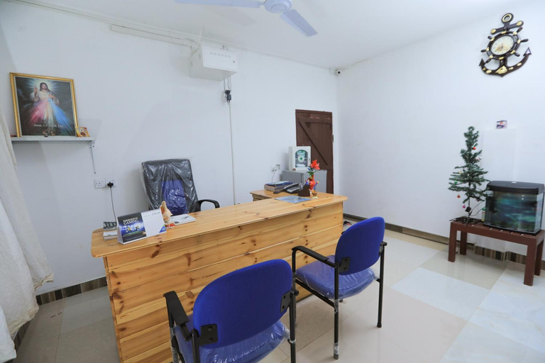 Public Area 2, Trinco Star Cabana, Trincomalee Town and Gravets