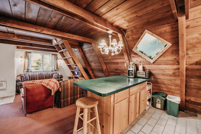 Others 4, 54sl - Hot Tub - Pets OK - Sleeps 4, Whatcom