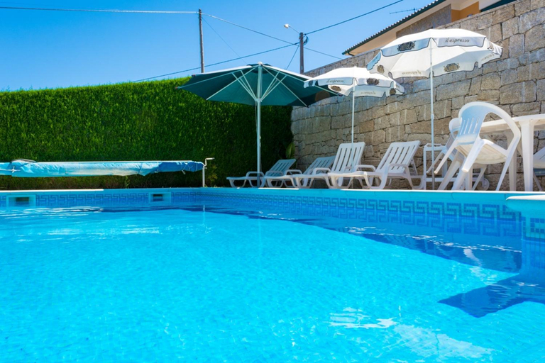 Sport & Beauty 2, Elegant villa in Alvite with private pool, Cabeceiras de Basto