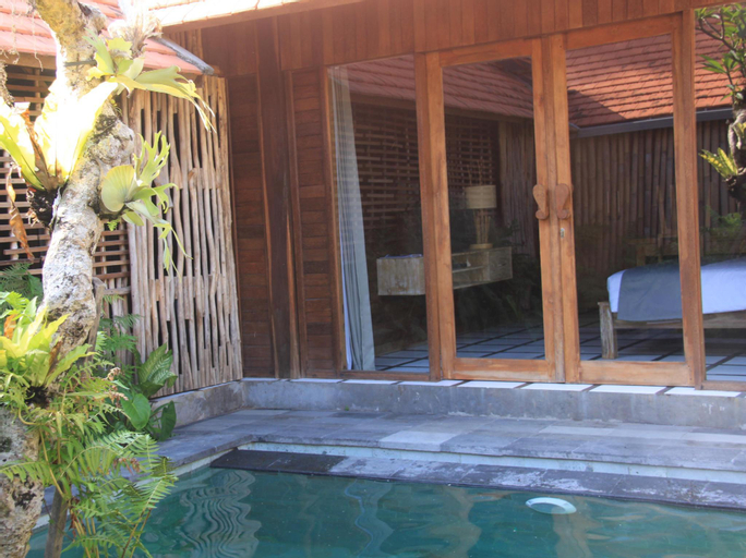 Swimming Pool 11