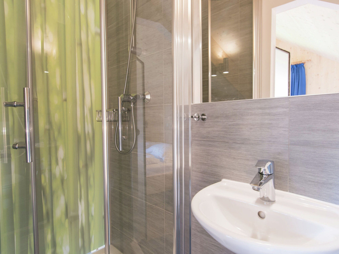 Bathroom 3, Pleasant chalet with sauna, Murau