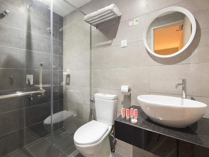 Bathroom, Yootel Boutique Hotel, Hulu Langat
