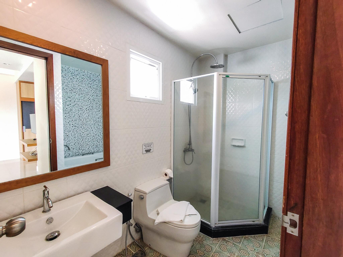 Bathroom 5
