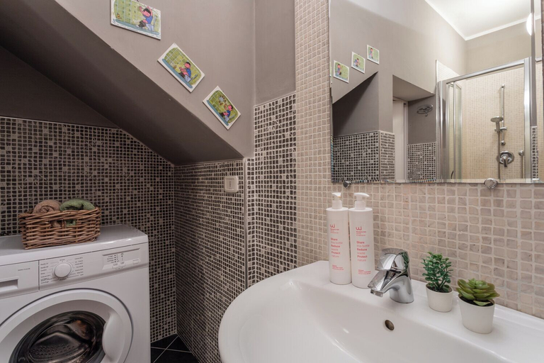 Bathroom 3, Sui Tetti di Torino by Wonderful Italy, Torino