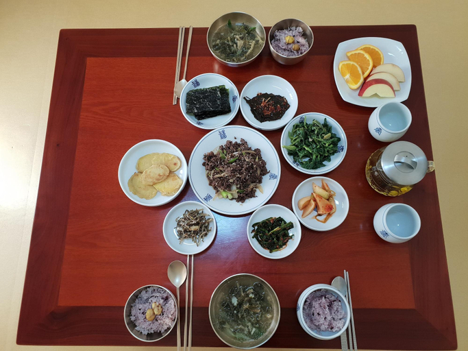 Food & Drinks 5, Okyeon Pavilion, Rhône
