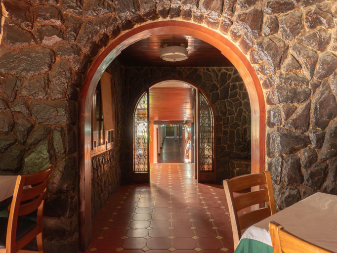 Others 5, HOTEL EL ARROYO, Libertador
