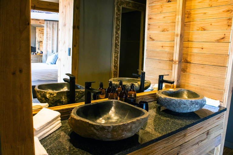 Bathroom, TimBila Safari Lodge, Omaruru