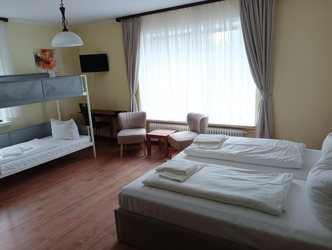 Bedroom 4, Hotel &Restaurant Time-Out, Goslar