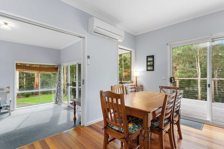 Others 5, A Little Touch Of Paradise, Colac-Otway - South