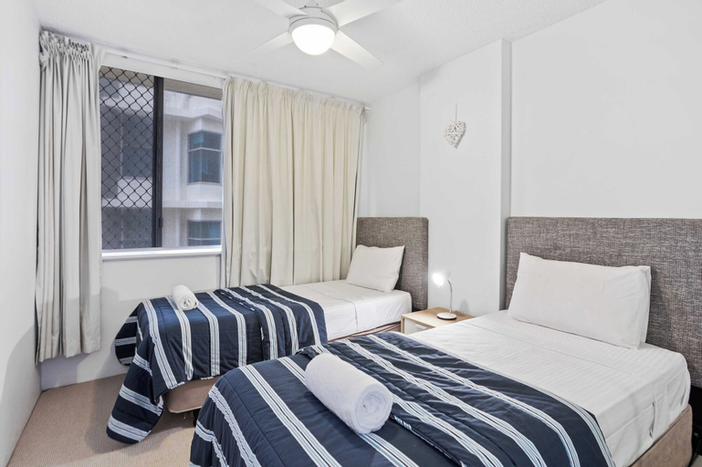 Bedroom 1, Iconic Burleigh Beachfront Apartment, Gold Coast