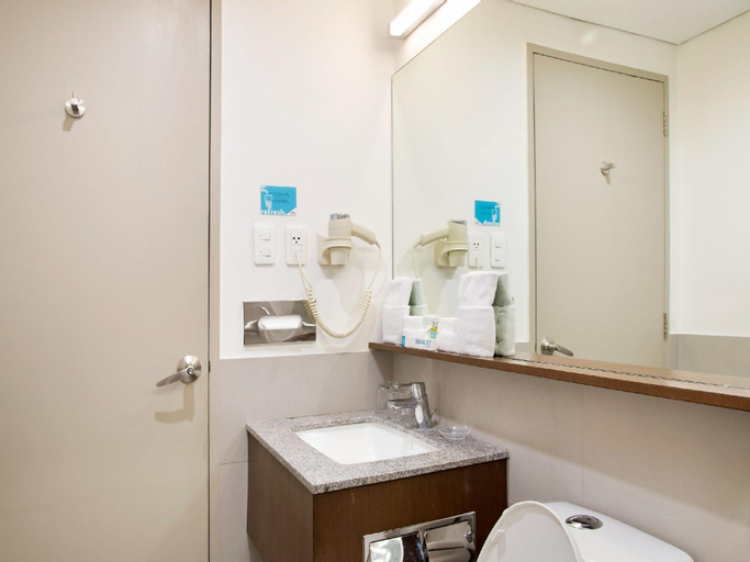 Bathroom 4