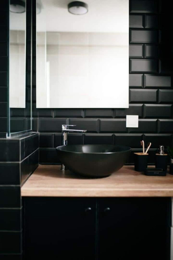 Bathroom 1, Bitola Apartments