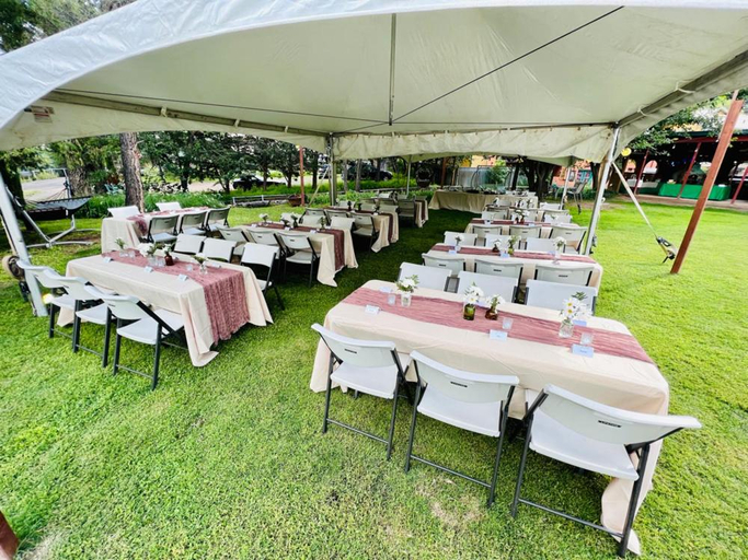 Food & Drinks, Mile High Ranch, Cochise