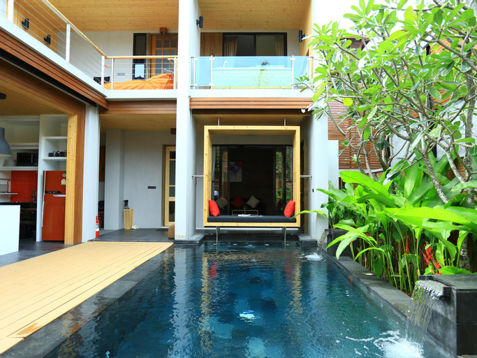 Swimming Pool 9