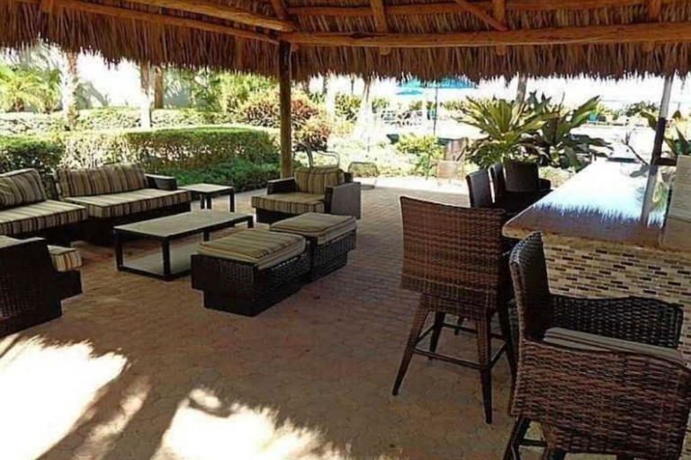 Food & Drinks 4, The Tides Building Private Apartments, Broward