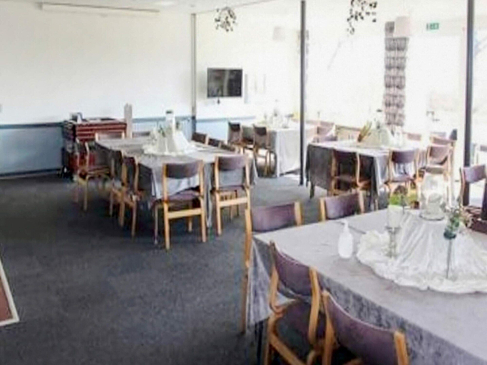 Dining 3, Welcoming Holiday Home With Terrace, Aabenraa
