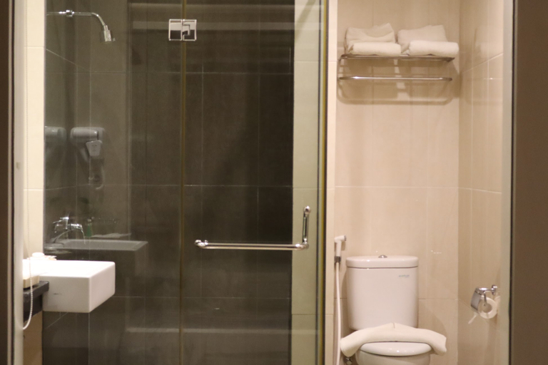 Bathroom 8