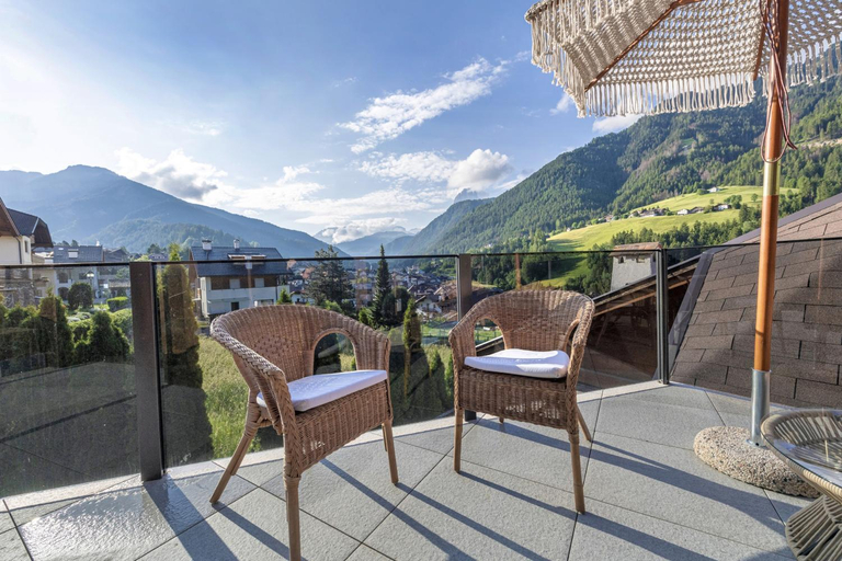Others 3, Chalet Berna, Bolzano