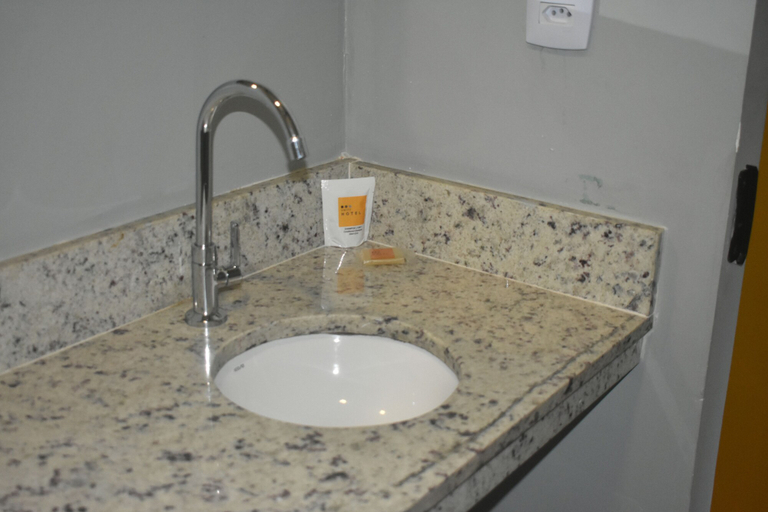 Bathroom 3, Unity Hotel Votorantim, Votorantim