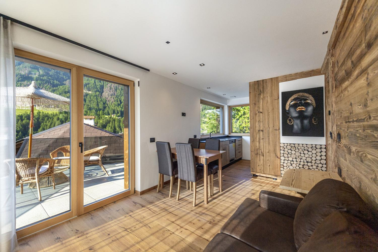 Others 4, Chalet Berna, Bolzano