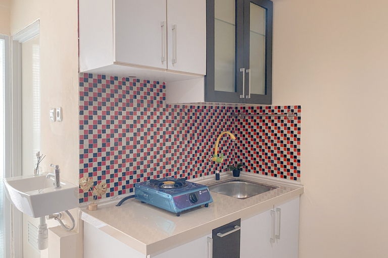 Others 4, Modern Look 1BR at Cibubur Village Apartment By Travelio, East Jakarta