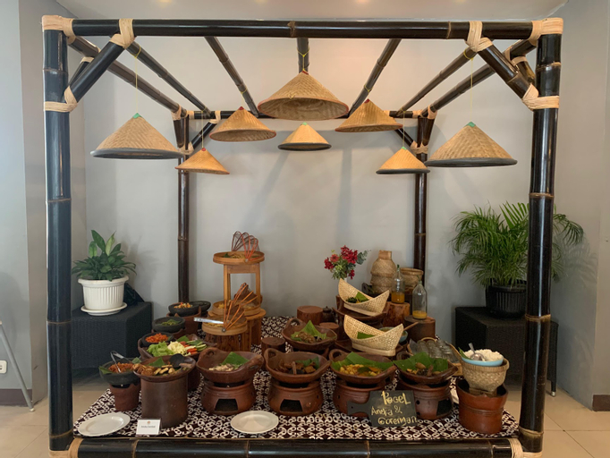 Food & Drinks 7