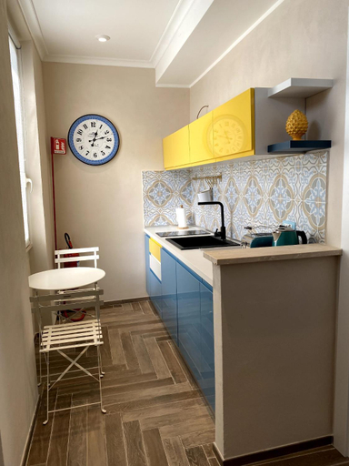 Others 5, Residenza il palazzetto, Roma