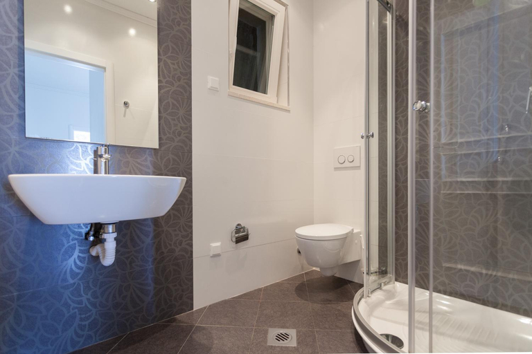 Shower 5, Luxury Apartments Con Vista, Dubrovnik