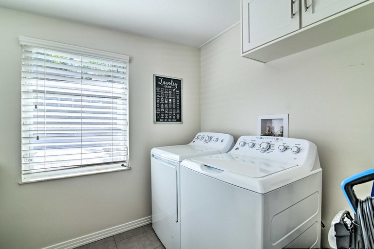 Bedroom 3, Mid-Century Modern Escape in Central Lakeland!, Polk