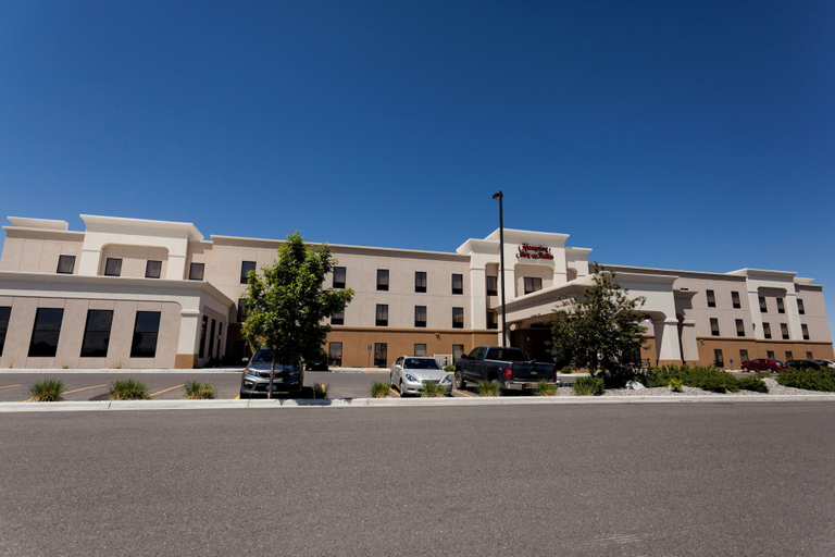 Exterior & Views 2, Hampton Inn & Suites Riverton, Fremont
