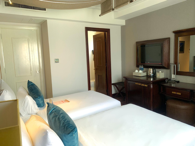 Bedroom 13